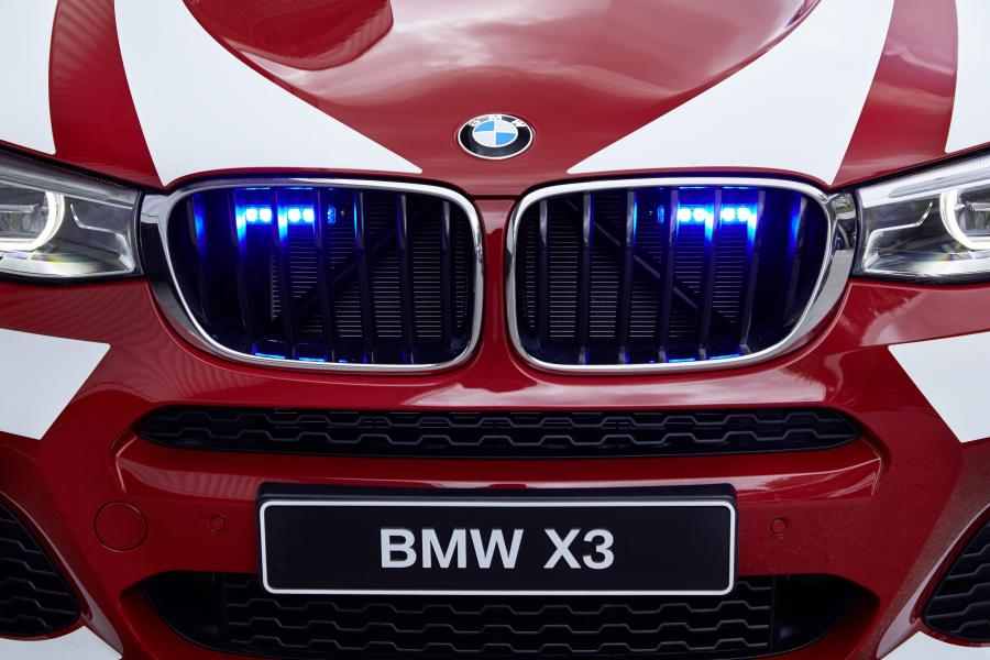 Детали экстерьера BMW X3 xDrive20d M Sport Feuerwehr (F25) 2016 года  (фото 12 из 17)